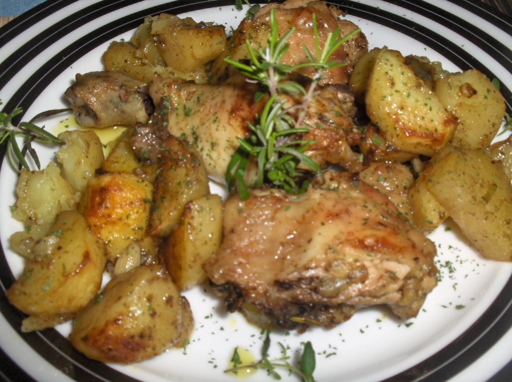 Pulpe cu usturoi si ierburi aromatice la cuptor