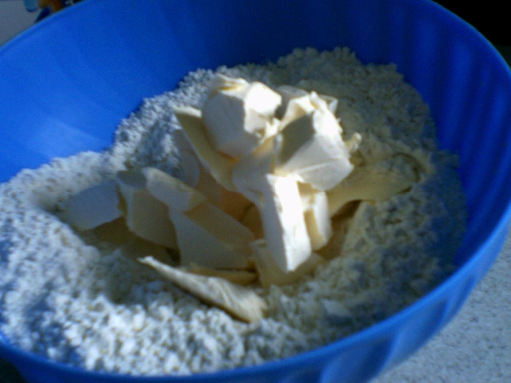 Placinta cu carne de pui