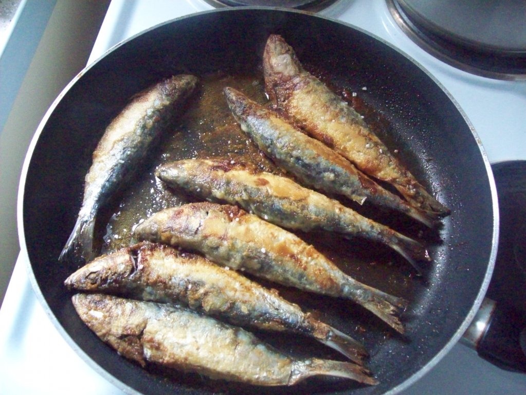 Sardine prajite cu naut