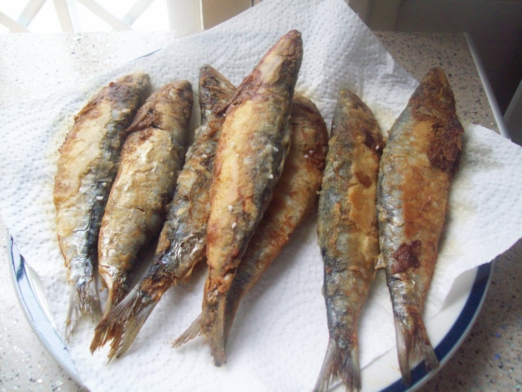Sardine prajite cu naut