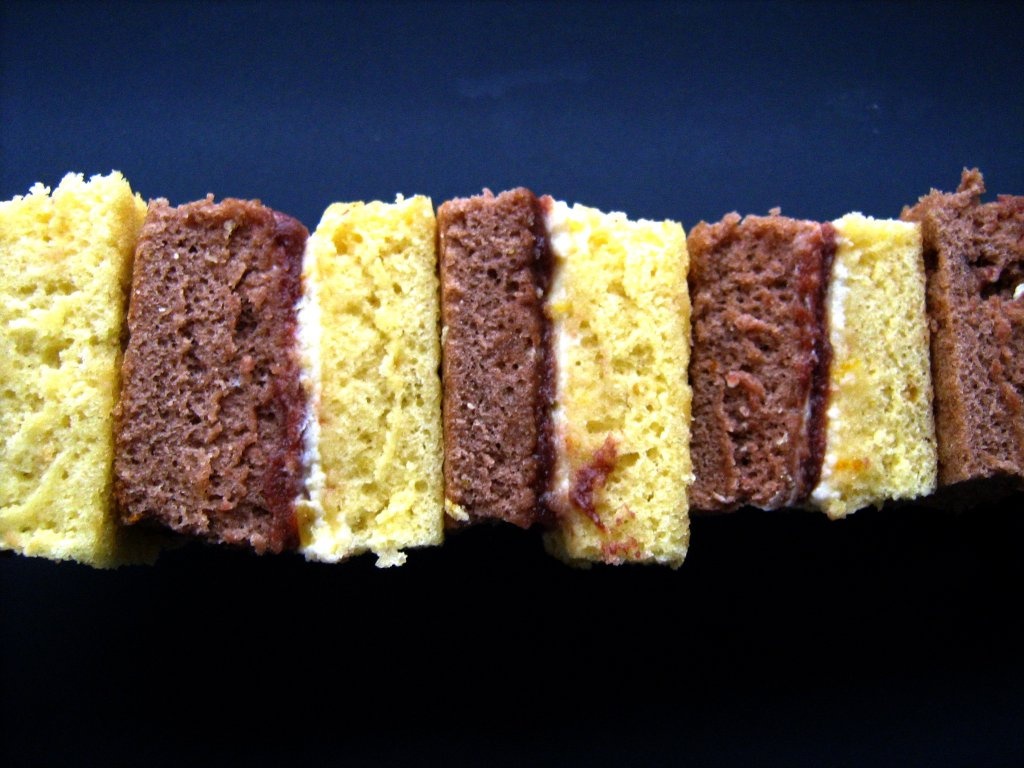 Prajiturele fara zahar cu gem dietetic si crema