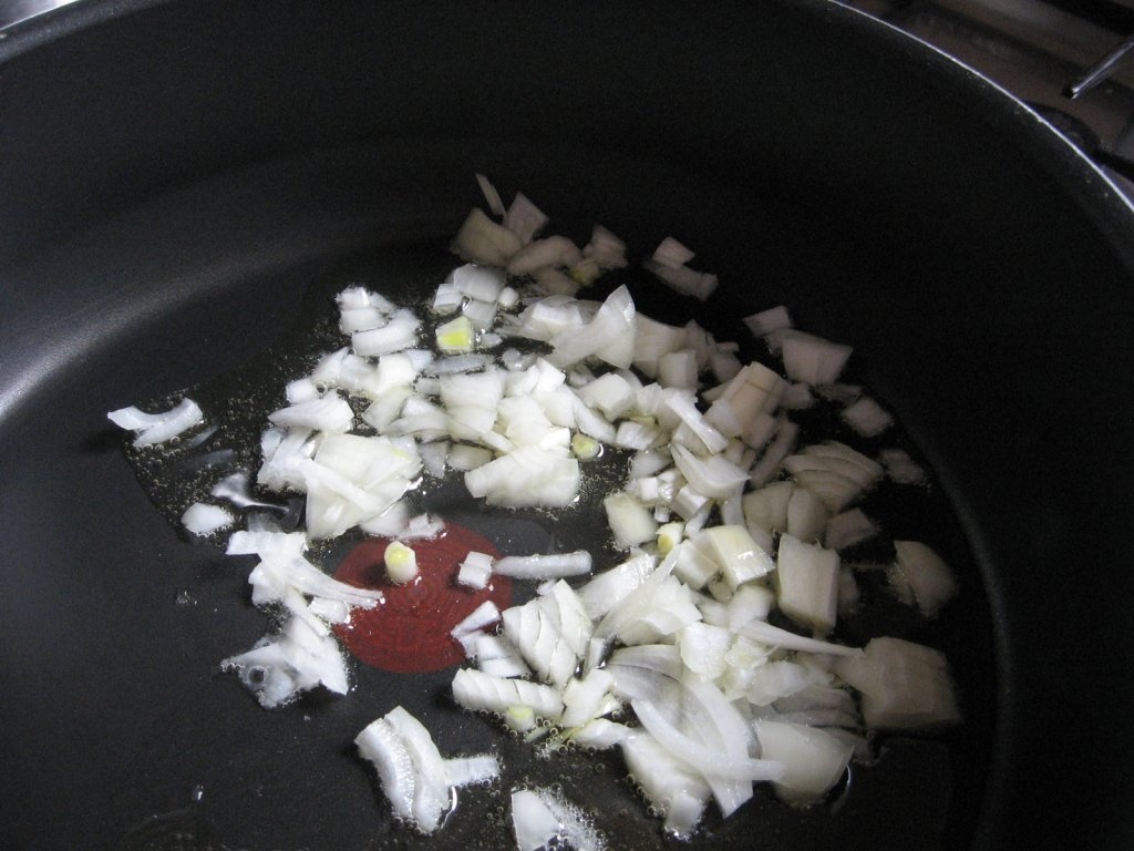 Pilaf cu carne de gaina si ardei copti