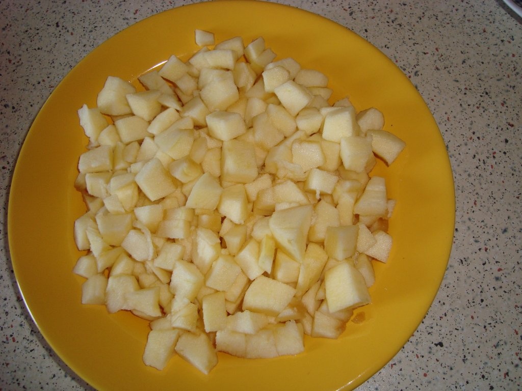 Salata de stafide, mere si smochine