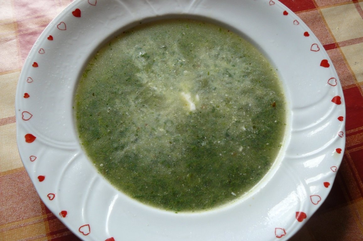 Ciorbă de urzici cu pretenţii aristocrate de velouté