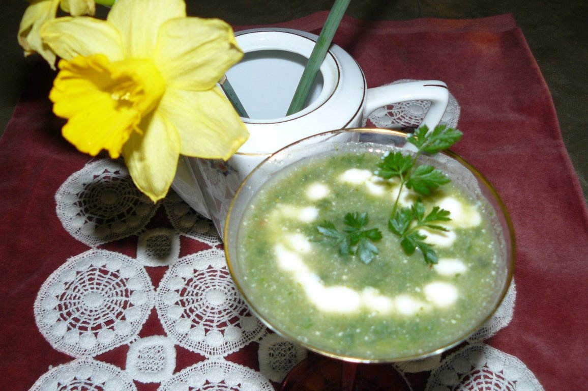 Ciorbă de urzici cu pretenţii aristocrate de velouté