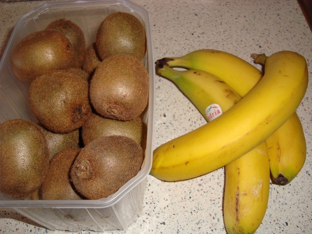 Suc de kiwi cu banane