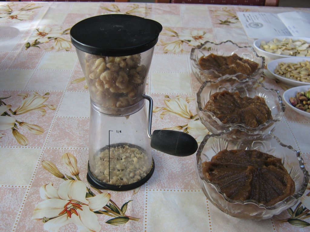 "Mamool"- Prajituri arabesti de Sarbatori