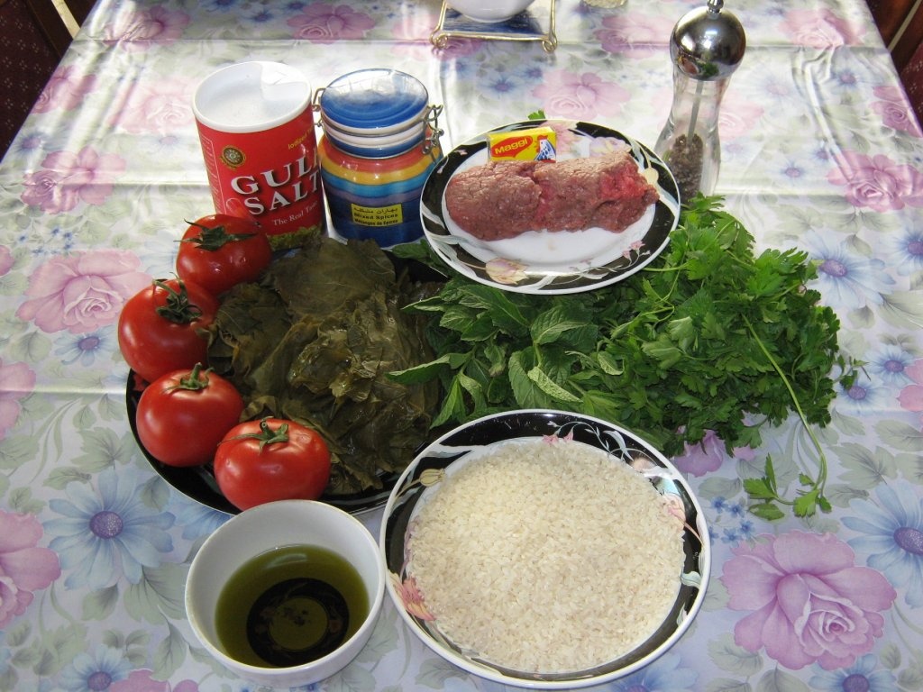 Sarmalute in foi de vita cu carne de oaie-reteta araba