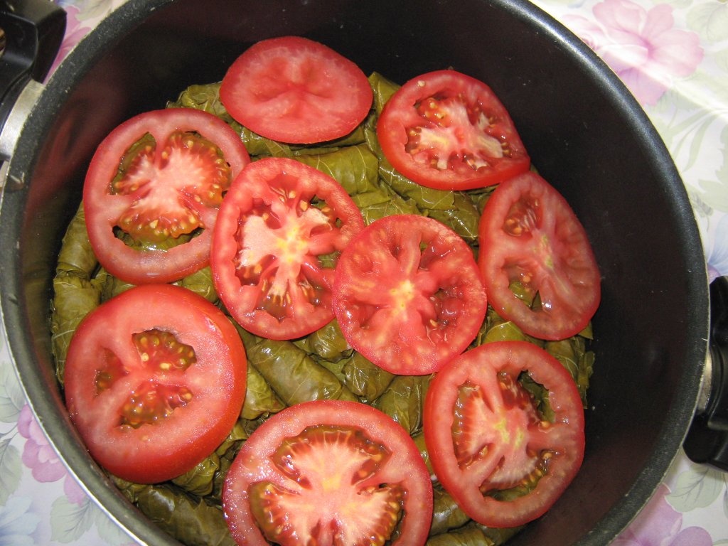 Sarmalute in foi de vita cu carne de oaie-reteta araba