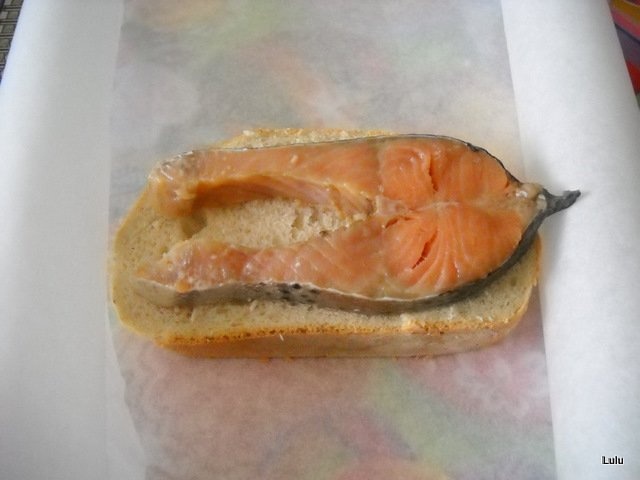 Peste si fructe de mare pe paine