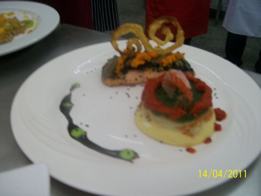 Somon in crusta de masline