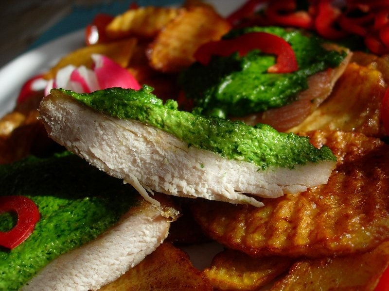 Gratare de pui cu pasta de leurda