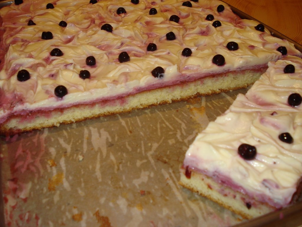 Prajitura cu fructe de padure