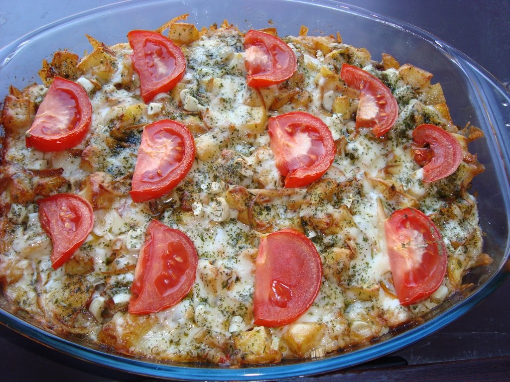 Cartofi cu ciuperci la cuptor