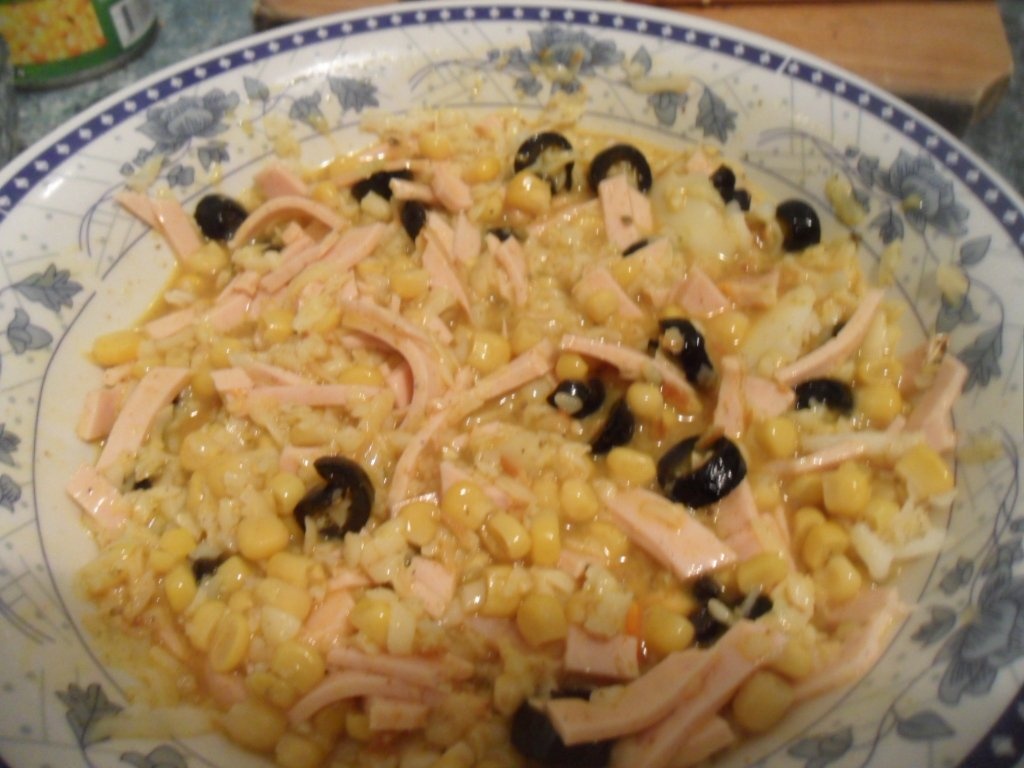 Tarta cu parizer si legume