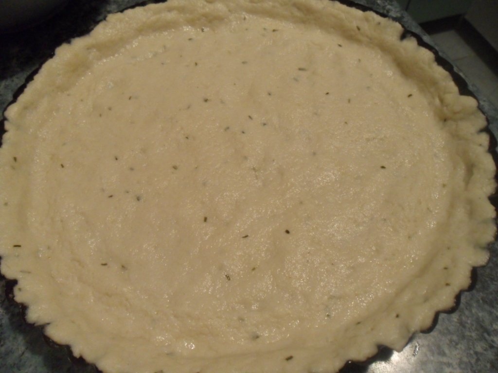 Tarta cu parizer si legume