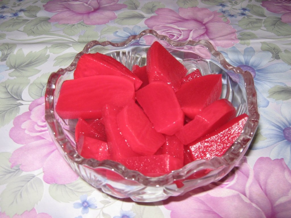 Micul dejun arab-5.Ridichi albe murate( pentru Ade)