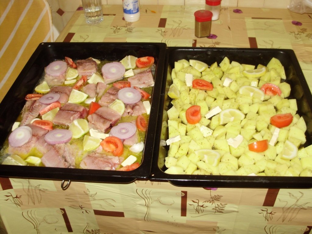 Peste cu cartofi la cuptor