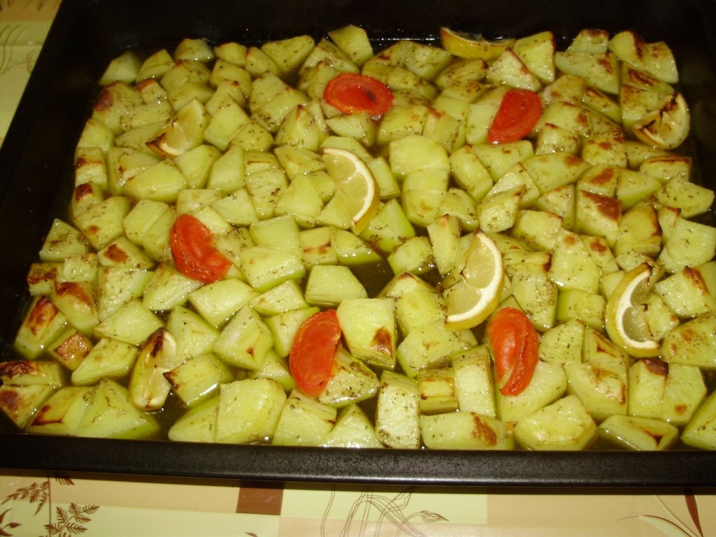 Peste cu cartofi la cuptor