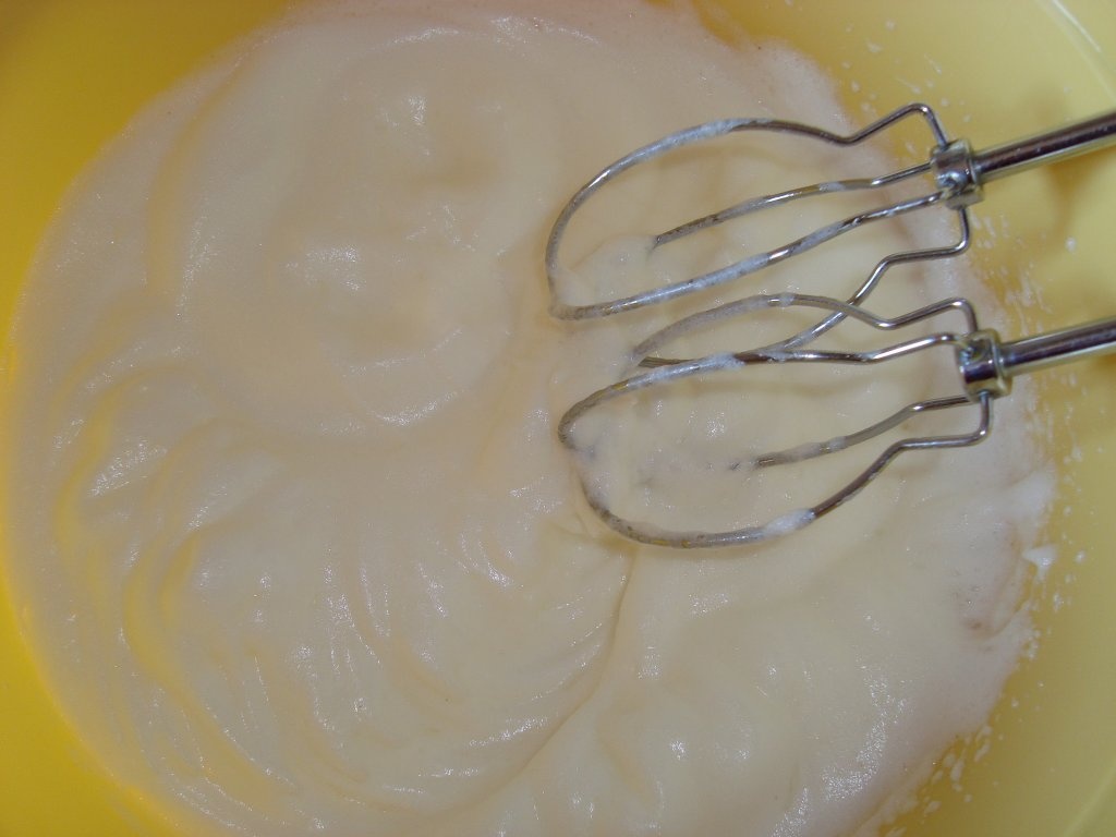 Prajitura cu mere si frisca