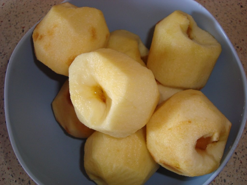 Prajitura cu mere si frisca