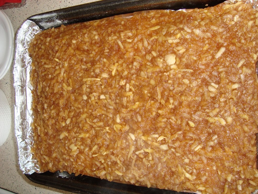 Prajitura cu mere si frisca