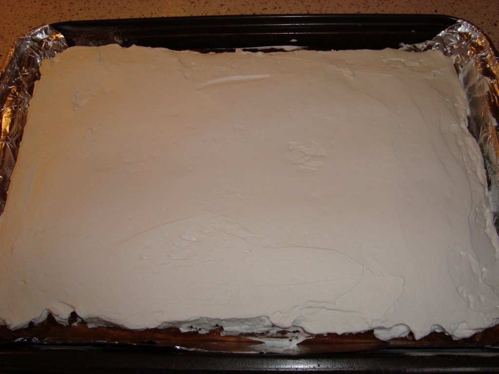 Prajitura cu mere si frisca