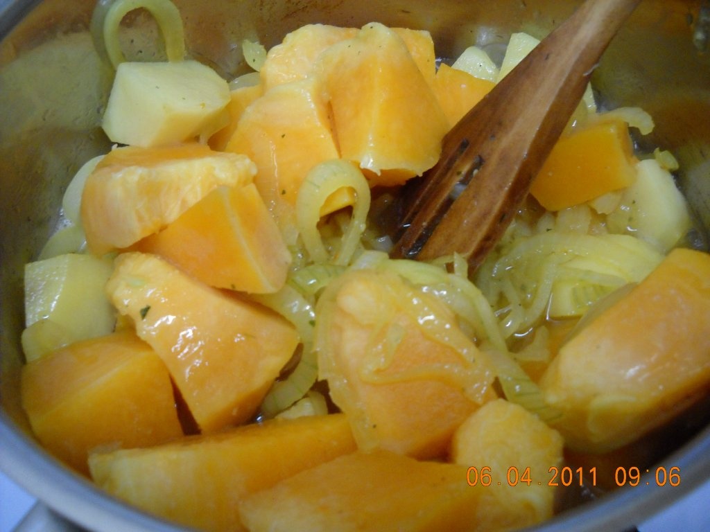 Supa crema de dovleac si cartofi