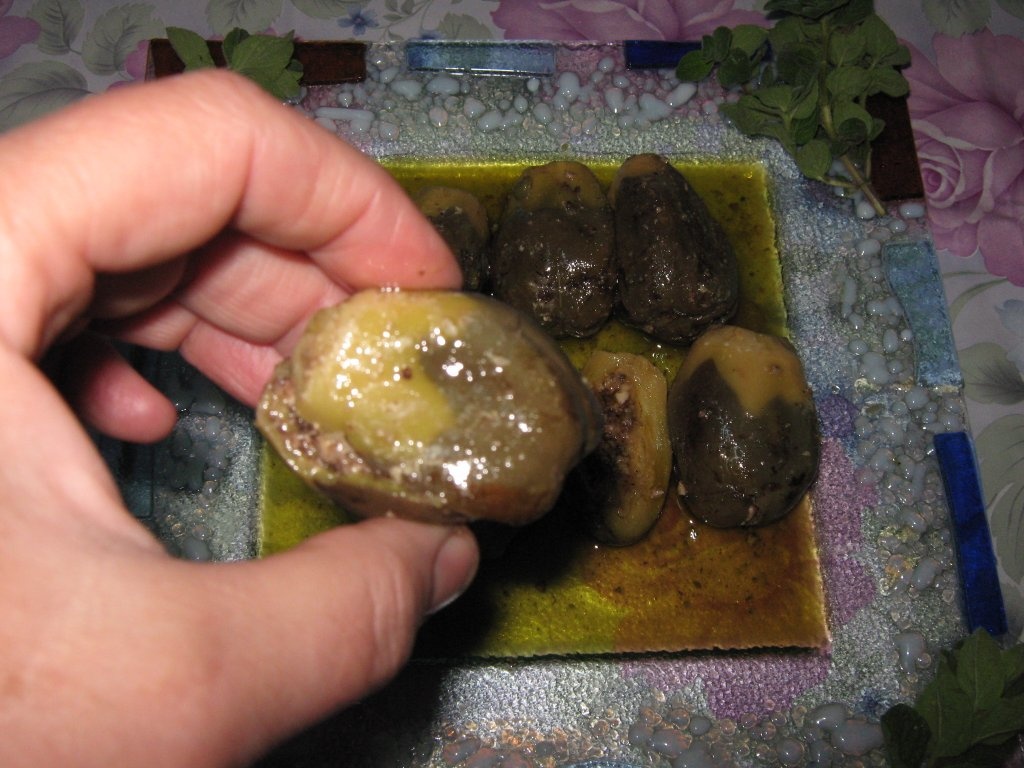 Micul dejun arab-6."Maqdus": vinete umplute in ulei de masline