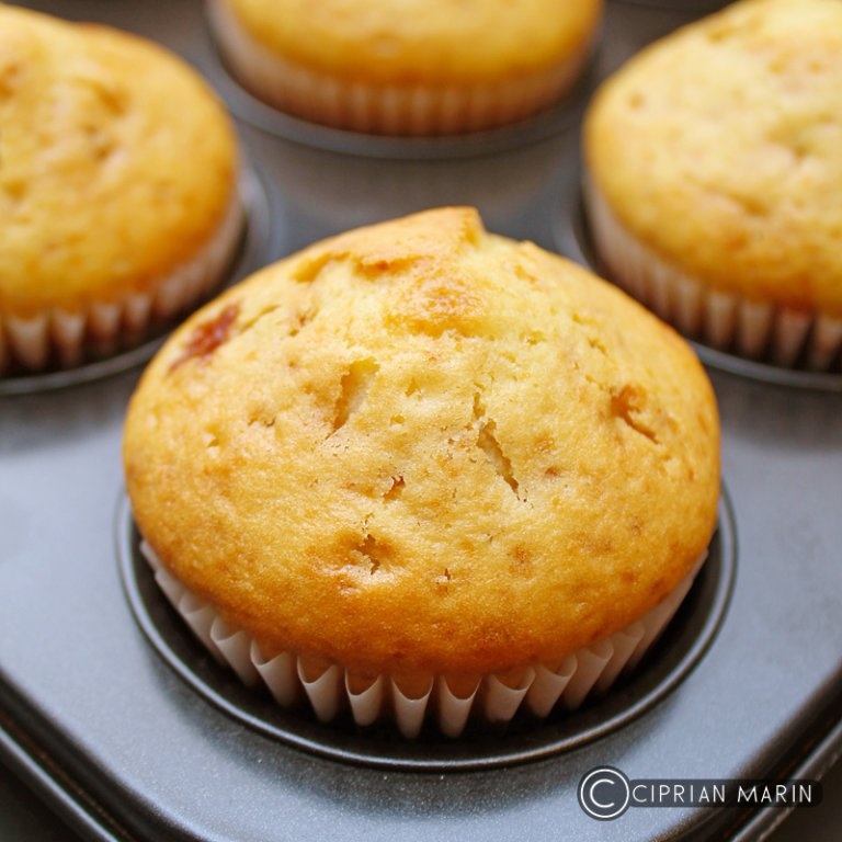 Briose cu dulceata de mure