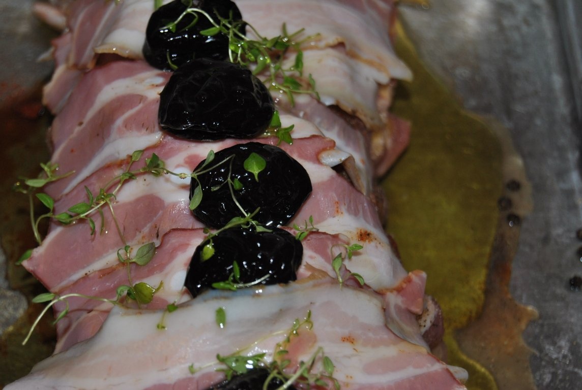 Cotlet de Porc cu Ananas  si  Prune uscate