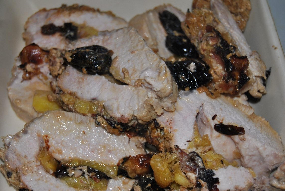 Cotlet de Porc cu Ananas  si  Prune uscate