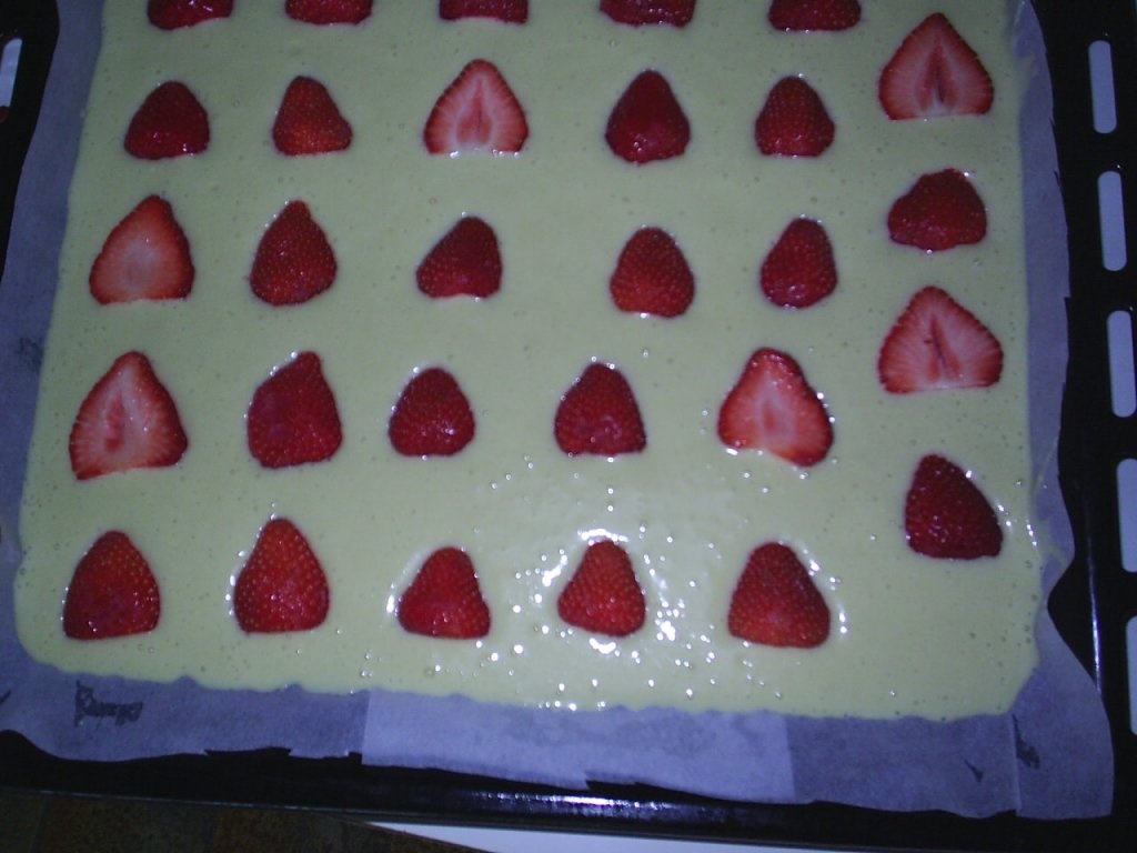 Prajitura cu capsuni