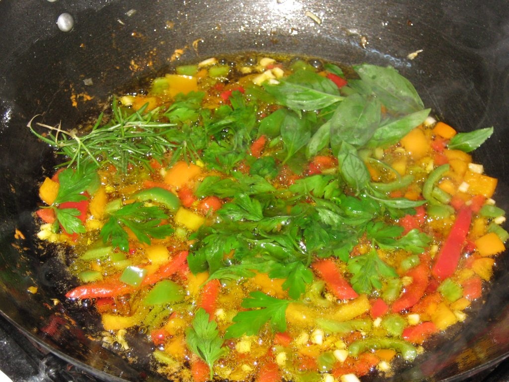 Spaghete cu ardei de 3 culori