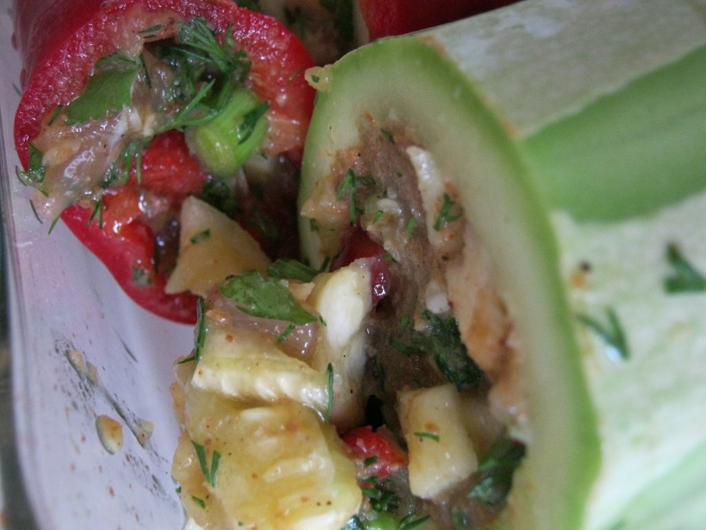 Dovlecei umpluti cu carne de pui