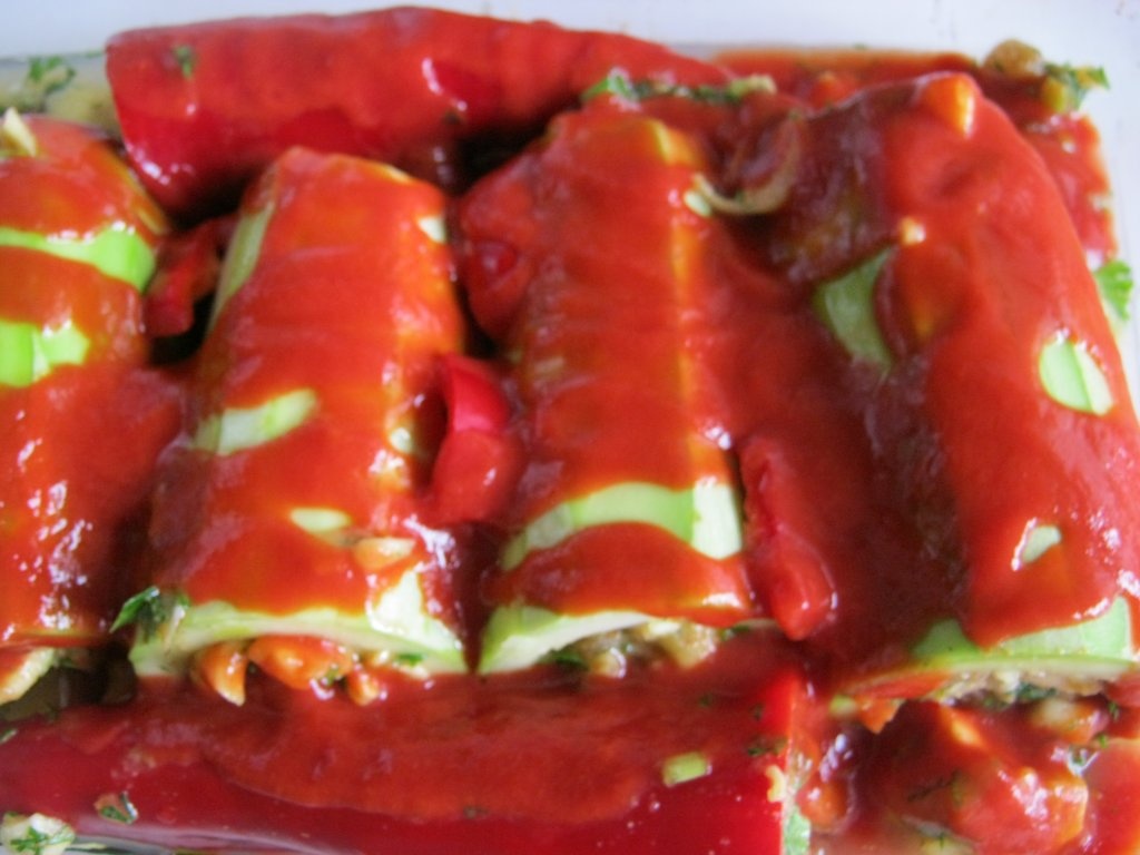 Dovlecei umpluti cu carne de pui