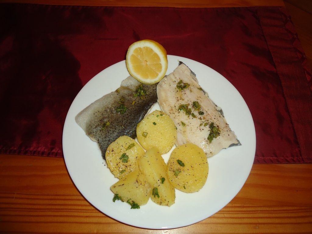 Pastrav rasol cu cartofi natur