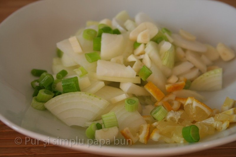 Curcan cu năut și lămâie