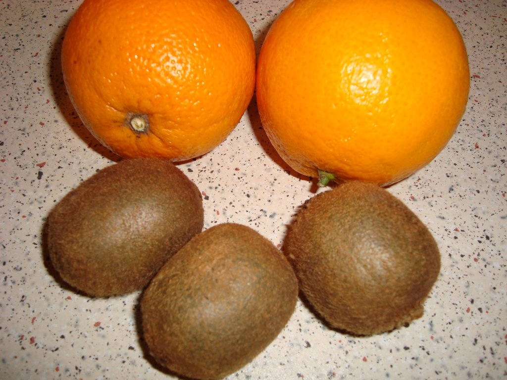 Suc de kiwi cu portocale