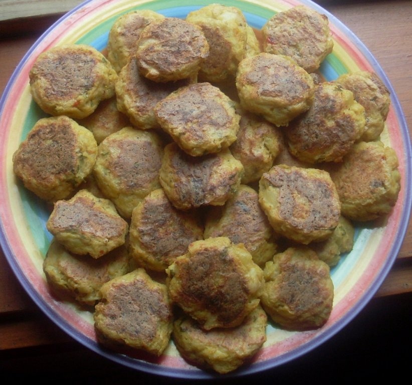 Chiftelute de conopida si cartofi