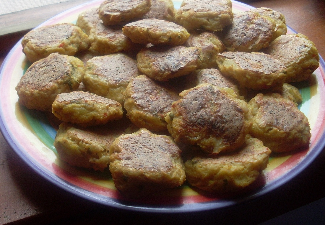 Chiftelute de conopida si cartofi