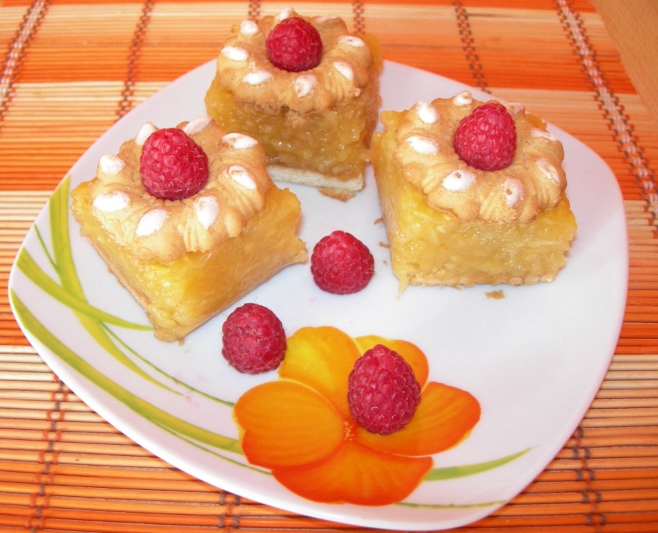 Prajitura cu mere kiki