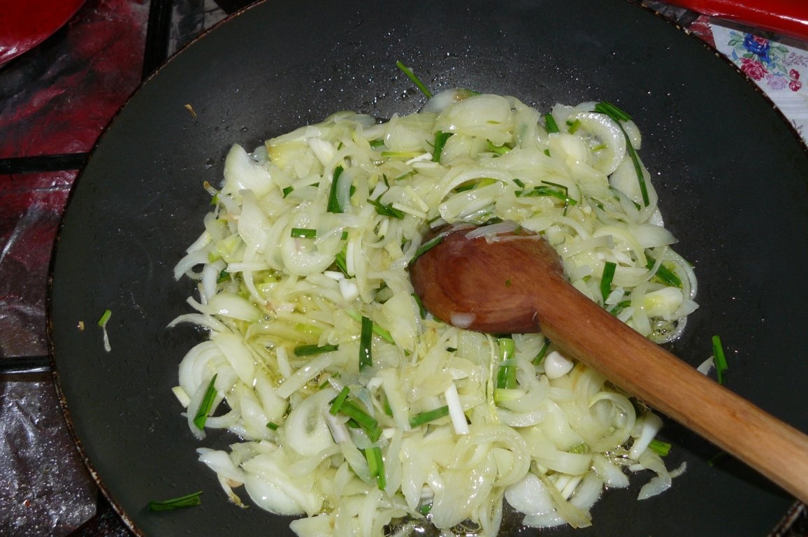 Carne de porc sau de vită cu morcovi şi bere