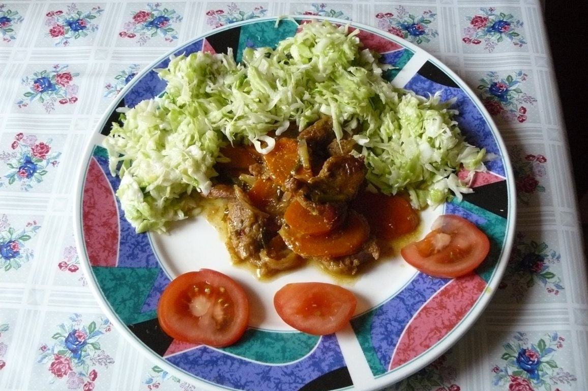 Carne de porc sau de vită cu morcovi şi bere