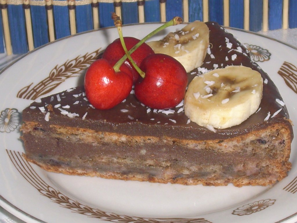 Tort cu crema de cacao