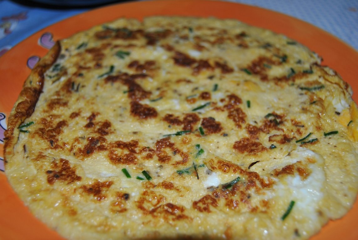 Omletã umplutã cu ficat de pui