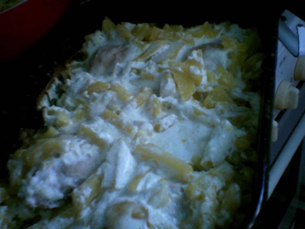 Pui cu cartofi la cuptor