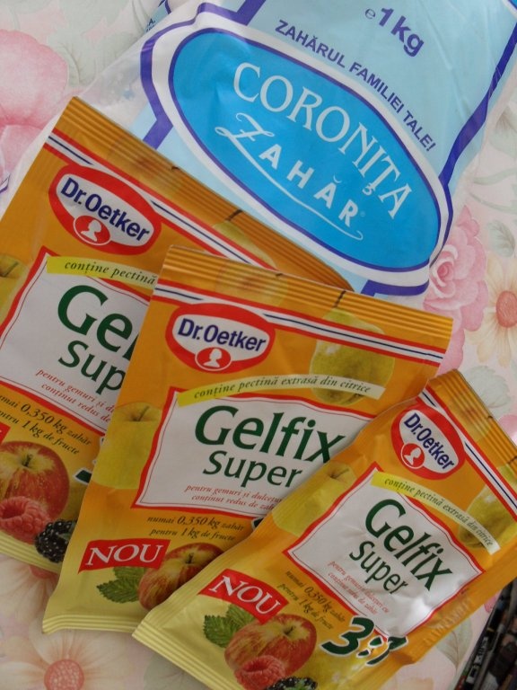 Dulceaţă de căpsuni reţetă cu gel fix 3x1