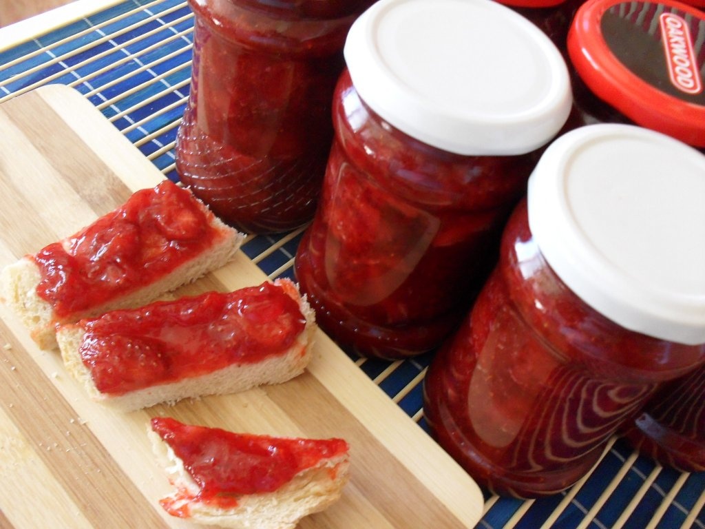 Dulceaţă de căpsuni reţetă cu gel fix 3x1