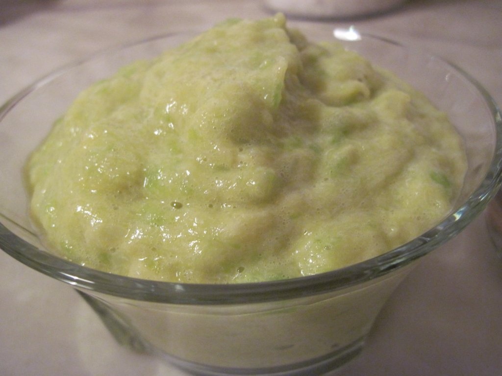 Crema de dovlecei cu usturoi